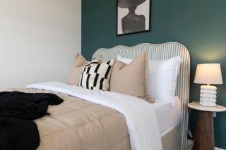 Stylish 3BR Durham Home Contractors Families - 4