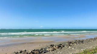 (216) Clean Beach - Near The Beach - 9