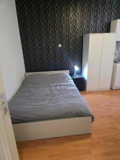 Studio 3 - 3