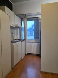 Studio 3 - 1