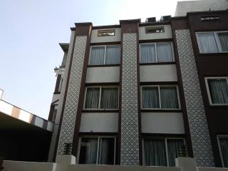 Collection O Sector 17 Formerly Avenue Residency - 1