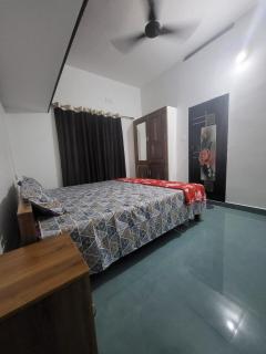 Pranavam Home 2BR Stay, 10m Walk to Varkala Beach - 7