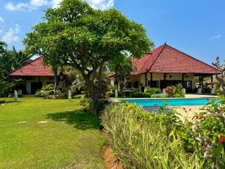 Bali Seaview Villa Namaste & Guesthouses - 6