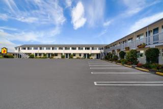 Super 8 by Wyndham Florence OR - 8