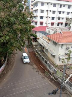 Blue Bell Cochin Airport Hotel - free airport pickup or drop off - 4