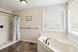 Hot Tub! LRG Home! Sleeps 16!Near Ithaca! Dogs OK - 4