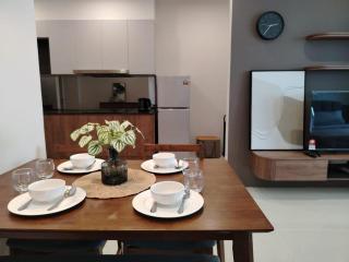 Kuching Suite Cool at Riverine Diamond - 1