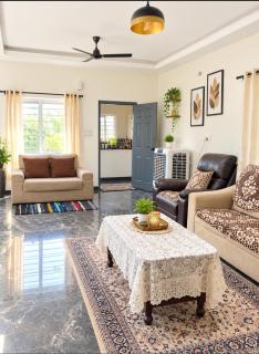 Spacious 3BHK near BIEC, IKEA, NICE ROAD & Metro - 0