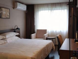 Jinjiang Inn Select Xiamen International Airport - 1