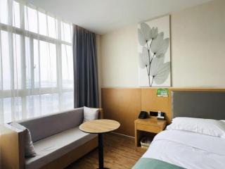 GreenTree Inn Xinxiang Fengqiu County Xingfu Road - 5