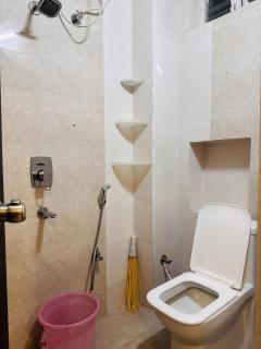 Nolan - Modern Luxury 2BHK near KIMS Begumpet - 3