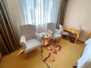 Vienna Hotel Guangdong Shantou South Bus Station - 1