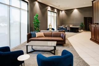 DoubleTree by Hilton Bloomington - 4