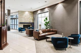 DoubleTree by Hilton Bloomington - 2