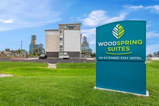 WoodSpring Suites St Joseph - 9