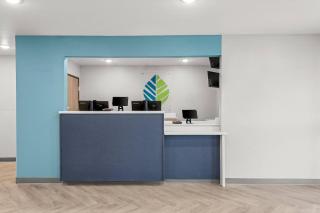WoodSpring Suites St Joseph - 6