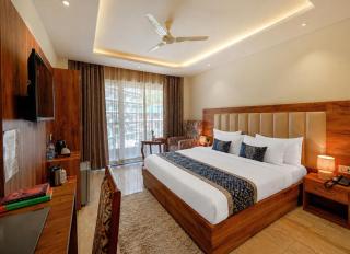 Mclo Classic - #Lavish & Luxury Rooms #Big Parking # Lift # All Balcony Rooms # Prime Location # Top Selling # Property of the year # located on dharamkot road bhagshu# - 3
