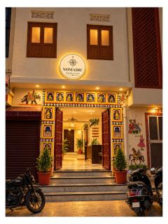 Nomadic Hostel and Cafe By the Lake - 6