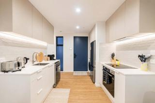 Modern 2BR with Patio in Christchurch CBD - 1