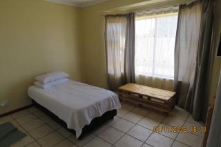 4 Eden Park Townhouse Complex - 2