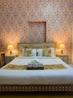 Jasmin Boutique Home - 1