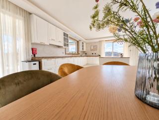 Luxury 280sqm Apartments with Private Pool Manikata - 8