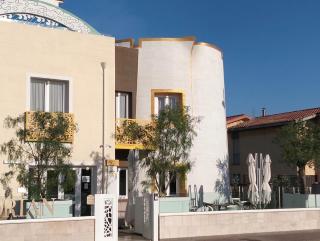 Glorian Hotel - 9