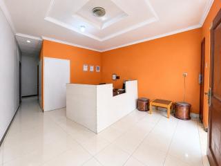 Sera Hotel Tomang - 8