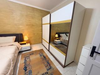2 Bed Rooms Apt with a Spacious Living and Front Yard - 8