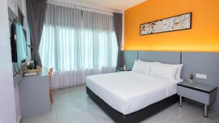 Swing & Pillows - Travelland Hotel, Ipoh - 3