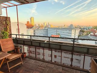 Quiet View, Walk to Main Station & Old Town - 0
