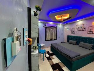 Taj Guest House & Lodging - 3
