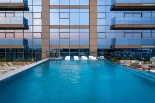 Marriott Executive Apartments Jumeirah Lakes Towers, Dubai - 2