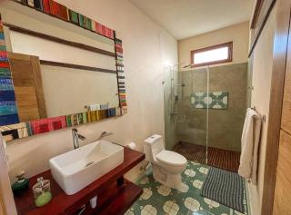 Remodeled while preserving the characteristic colonial style ! - 1