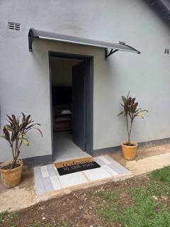 Unendoro Guest Cottage - Unit 2 - 1