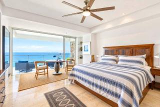 Two Bedroom Apartment with Ocean and City View by Eudy - 0