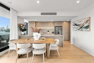 Brand new Designer Escape Comfort Style Location - 7