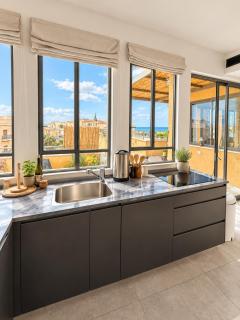 Jaffa Rooftop - Sea View & Greek Market - 4