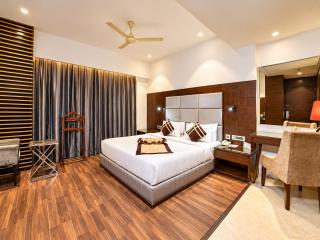 Sawera Grand Luxury Stay Near Golden Temple - 0