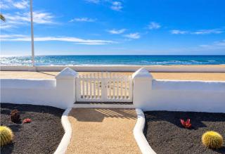 Luxury Villa Sea Front -La Orilla - 9