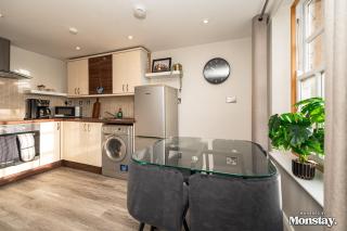 No 9 On The Walls - City Centre Apartment - 4