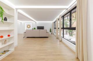 Modern central apartment - 1