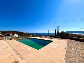 Danae's Villa Gytheio - Private Pool & Sea View - 9