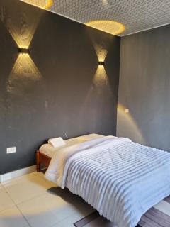 Senalla self catering Apartments - 8