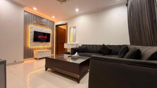 Royal Suites Bahria Town Lahore - 5