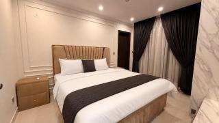 Royal Suites Bahria Town Lahore - 9
