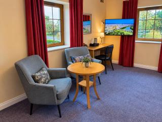 Hannon's Hotel - 2