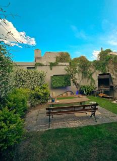 Cómodo departamento con jardín sobre Avenida Libertador - 9