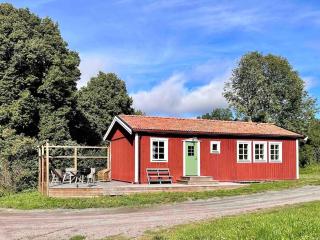 Grindstugan, Calm cottage for work or vacation close to cities - 2