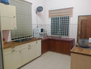 Izzat's Homestay - 1